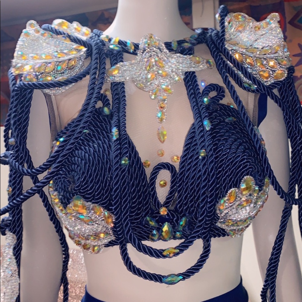 Designer wear hand made outfit 36C bra size - Picture 4 of 5